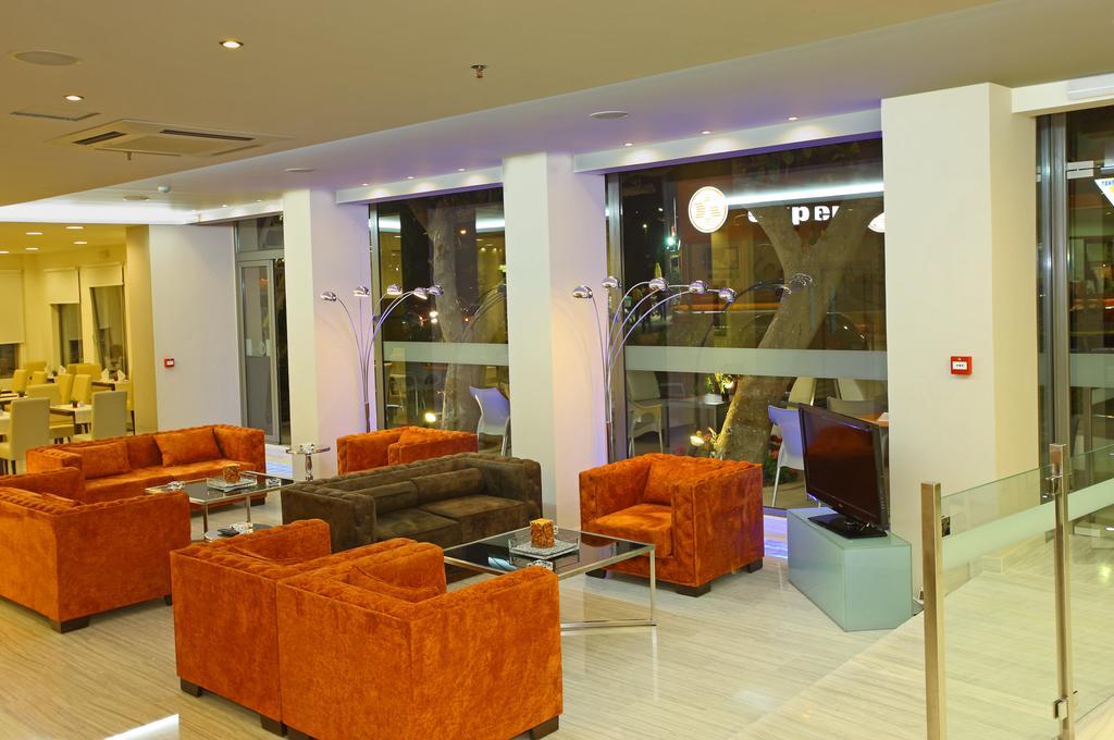 Olympic Palladium 레팀노 외부 사진